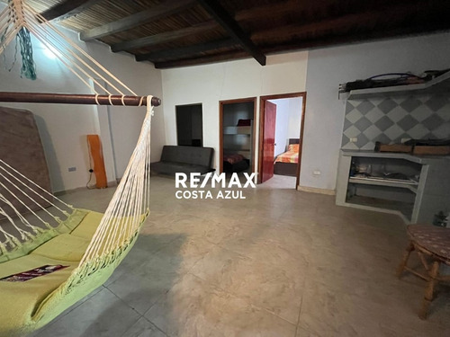 Remax Vende Amplia Casa En Conjunto Los Coralitos Tucacas