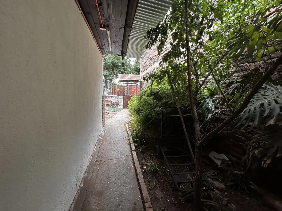 Imagen 3 de 14 de Casa En Venta 6 Dorm Más Departamento 1d 1b La Cisterna