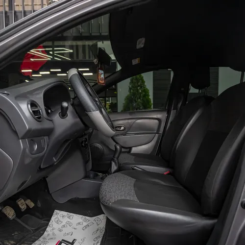 Renault Logan life 1.6