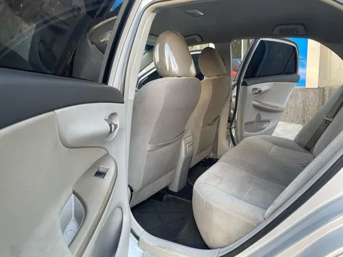 Toyota Corolla Sedan 2013