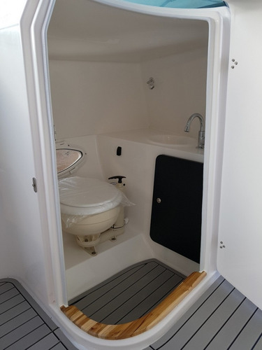 Lancha Triton 250 Open