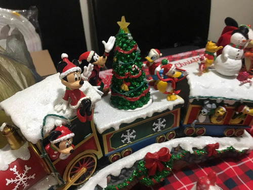 Tren Navideño Mickey Mouse Musical Y Luces (Usado)