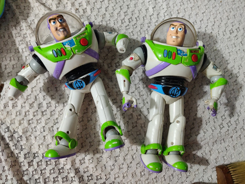 Muñeco Toy Story Buzz Light-year 2001 Articulado 