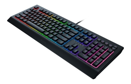 Teclado gamer Razer Cynosa V2 QWERTY inglés US color negro con luz RGB