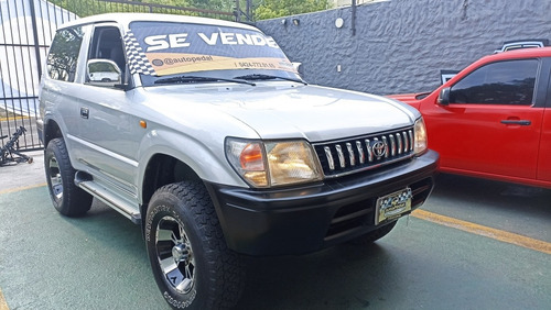 Imagen 2 de 10 de Toyota Meru 4x4