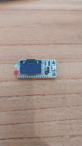 Imagen 2 de 3 de Lora Modulo Esp32 + Lora + Oled 0.96 Wifi Bluetooth