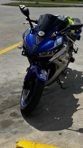 Yamaha R3 Azul Gris