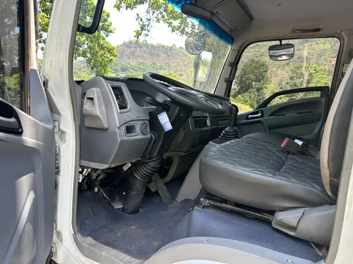 Camion Sinotruk Howo Canter