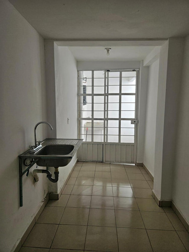 Casa En Venta Con Excelente Precio En U. H. La Colmena Iztapalapa