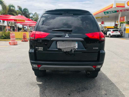 Mitsubishi Pajero Outdoor