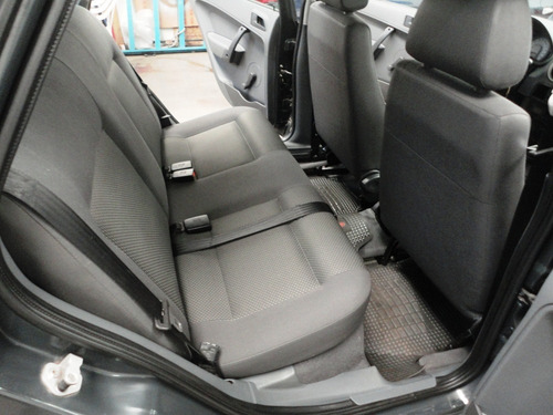 Volkswagen Gol Sd 1.9 Diesel 5 Puertas Gris Oscuro