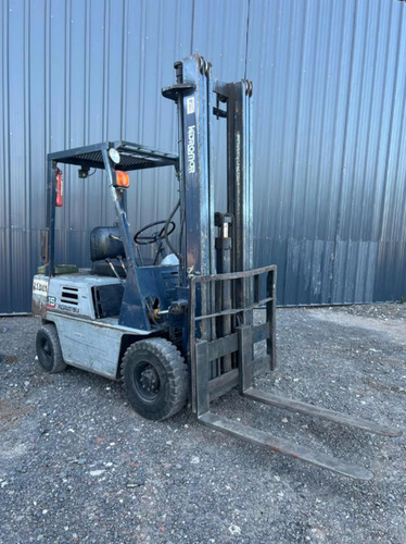 Autoelevador Komatsu 1500kg Torre Triple Motor Naftero