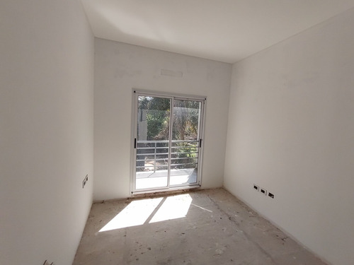 Imagen 26 de 30 de Ph Tipo Casa 4 Amb En Venta Ituzaingo C/cochera