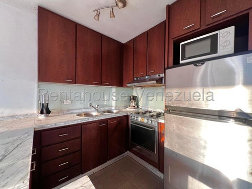 Acogedor E Iluminado Apartamento En Alquiler En La Carlota