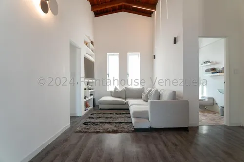 Casa En Venta En Los Naranjos