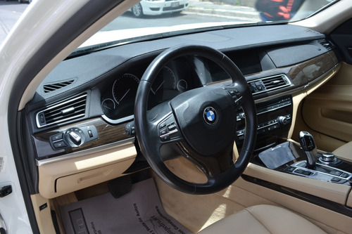 Imagen 8 de 12 de Bmw 740 Ia Sedan 2010