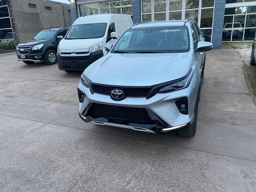 Toyota SW4 2.8 Srx 204Cv 4X4 7As At
