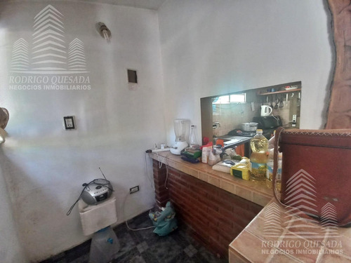 Amplia Casa C/todos Los Servicios Salta 1727