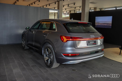 Audi E-tron ELÉTRICO PERFORMANCE QUATTRO