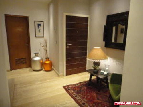 Imagen 2 de 14 de Pb En Venta Campo Alegre, Calle San Marino, Caracas. Código 21-18026 Mvg
