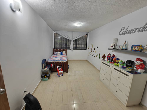 Venta De Apto En Los Teques. Urb El Solar De La Quinta