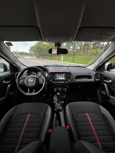 Fiat Toro 1.8 16v Freedom Flex 4x2 Aut. 4p