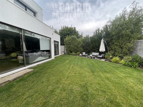 Casa En Venta En Chicureo, Chamisero, Colina