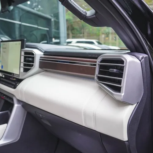 Toyota Sequoia Capstone 2025