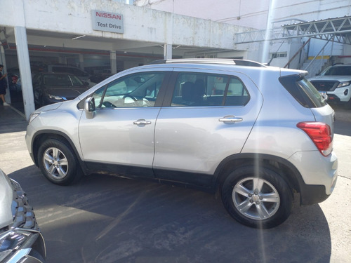 Imagen 11 de 15 de Chevrolet Tracker Premier