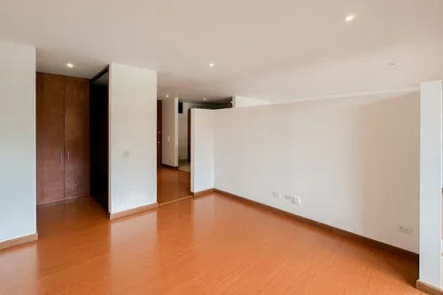Apartamento En Venta En El Chico. Cod V7246