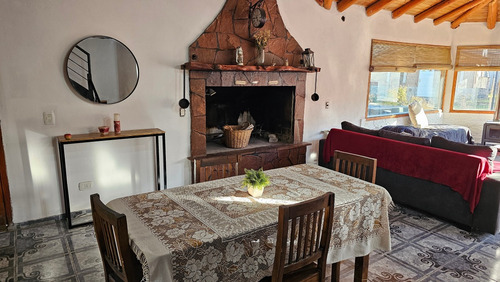 Casa 4 Dormitorios En Villa Los Coihues, Bariloche, Apta Crédito Bancario