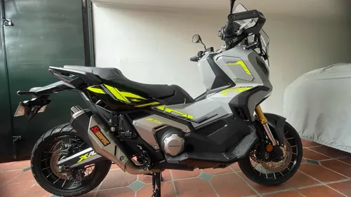 Xadv 750
