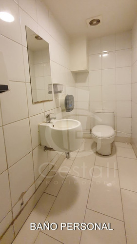Oficina En Venta En Providencia, 25 Privados-7 Baños-10 Est.