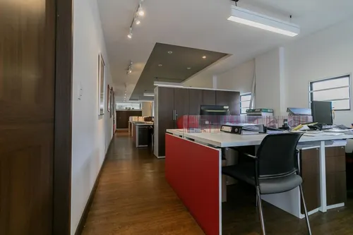 Oficina En Arriendo En Altos Del Virrey. Cod A1021262