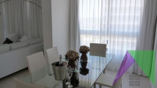 Apartamento En Peninsula, 2 Dormitorios *- Ref: 27207