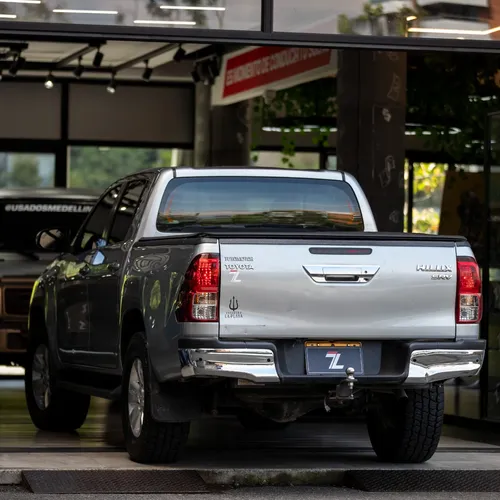 Toyota Hilux Srv 2.8