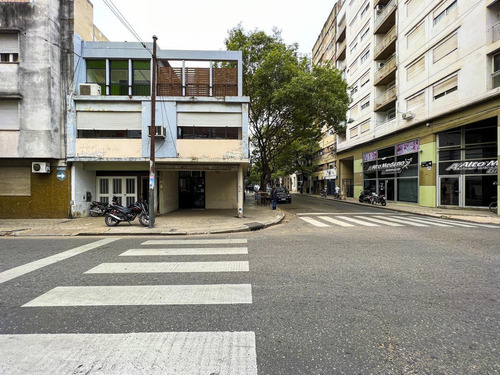 Imagen 5 de 30 de Casa En Pa Con Terraza Y Quincho Exclusivo Más Cochera En El Centro