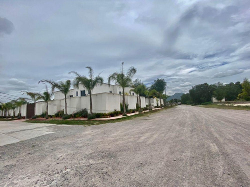 Terreno En Venta En Colonia Atotonilco De Tula Centro, Atotonilco De Tula, Hidalgo