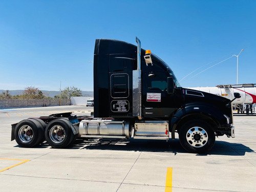 Kenworth T880, Año:2023 Motor: Cummins Trans. Manual 18 Vel.