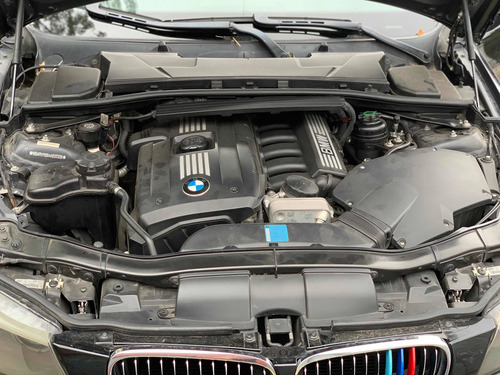 Bmw Serie 3 2.5 325i Sedan Executive 2010