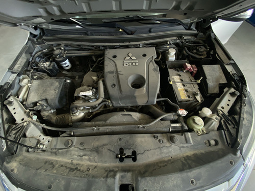 Mitsubishi L200 katana cr 4x2 rhbc61