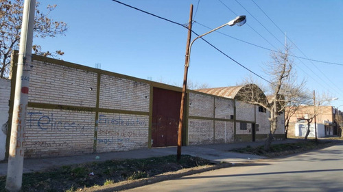 Imagen 7 de 13 de Vendo Propiedad Con Galpones Y Casa Centrico