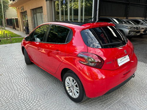 Peugeot 208 1.6 Allure Nav Tiptronic