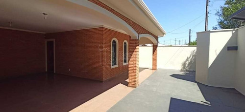 Imagem 4 de 6 de Venda De Casas / Padrão Na Cidade De Araraquara 10686