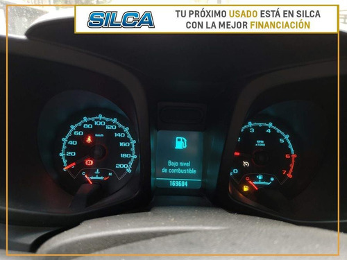 Chevrolet S10 Lt 2.4 2012 Gris Plata 4 Puertas