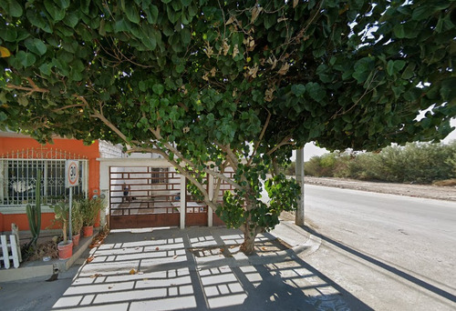 Casa En Remate Bancario Ubicada En Jardines Universidad, Torreon, Coah. Sk04