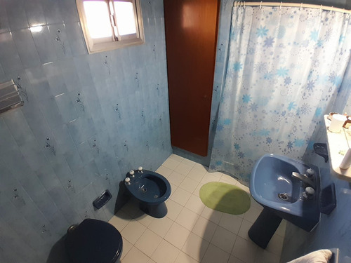 Excelente Chalet De 5 Ambientes