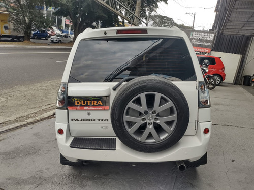 Mitsubishi Pajero TR4 2.0 4X2 16V 140CV FLEX 4P AUTOMÁTICO
