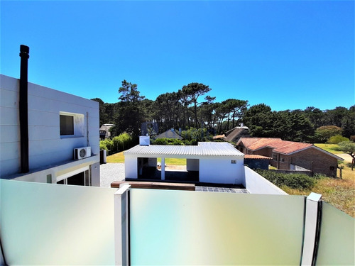 Punta Del Este, Zona Rincon Del Indio- Ref: 997