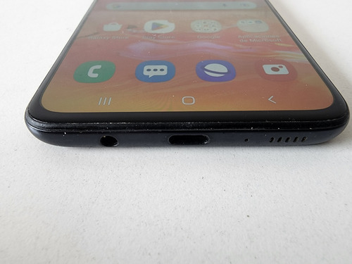 Imagen 6 de 9 de Samsung Galaxy A70 128 Gb + Cable, Cargador Y Caja